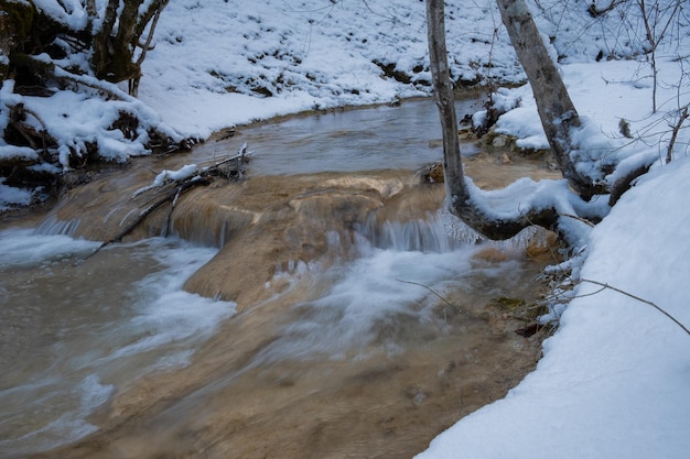 río bosque invierno invierno fondo atmosférico