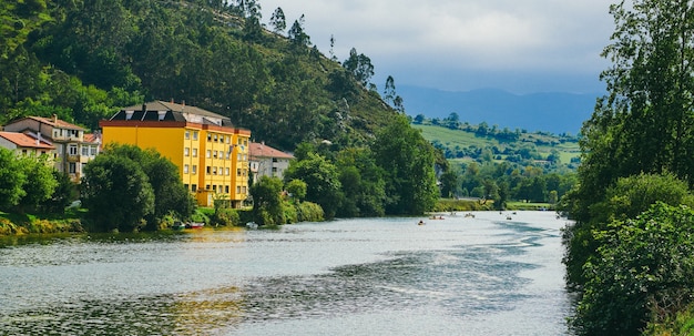 Río en Cantabri