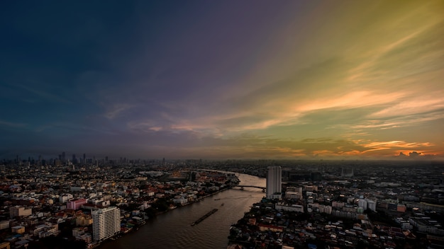 El río Chao Phraya.