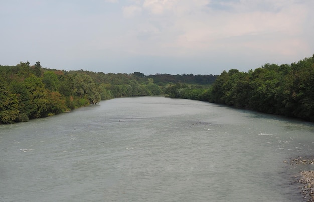 Río Dora Baltea en Viverone