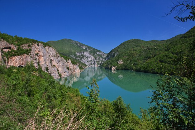 Rio Drina na Bósnia e Herzegovina