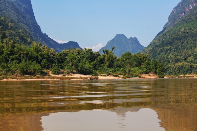 Río en Laos