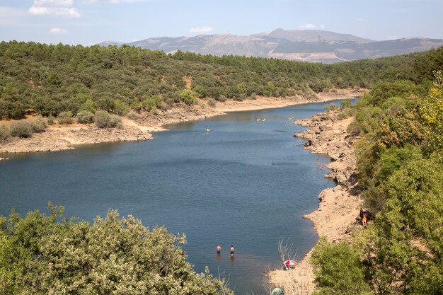 Río Lozoya en Buitrago, Madrid, España