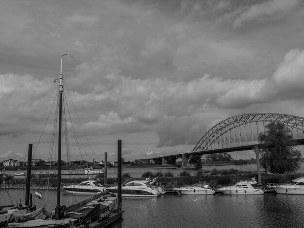 en el río Nijmegen