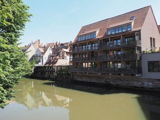 Río Pegnitz en Núremberg