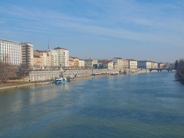 Río Po en Turín