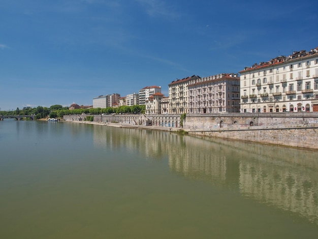 Río Po en Turín