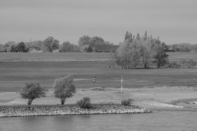 rio Reno perto de Wesel