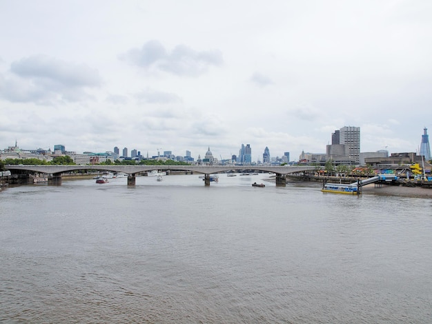 Rio Tamisa em Londres