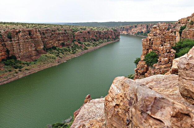 Foto río y valle