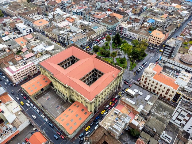 Foto riobamba vista desde los aires vuelo con dron