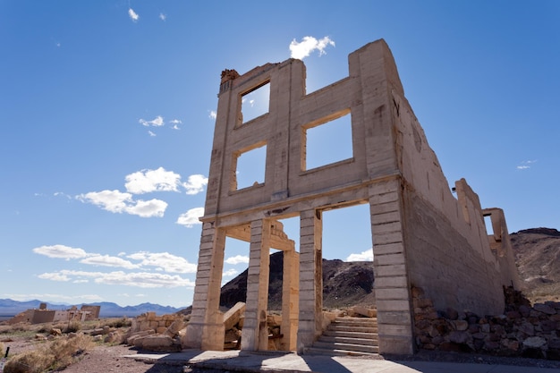 Riolita Nevada EE.UU ciudad fantasma ruinas del edificio del banco