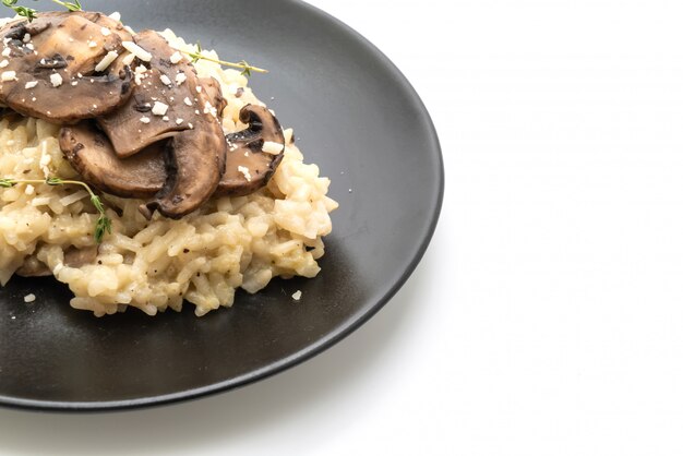 Risoto com cogumelos e queijo