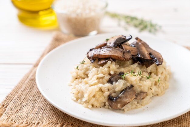 Risotto con champiñones y queso