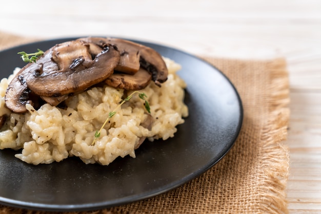 Risotto mit Champignons und Käse