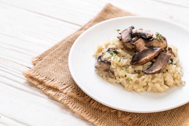 Risotto mit Champignons und Käse