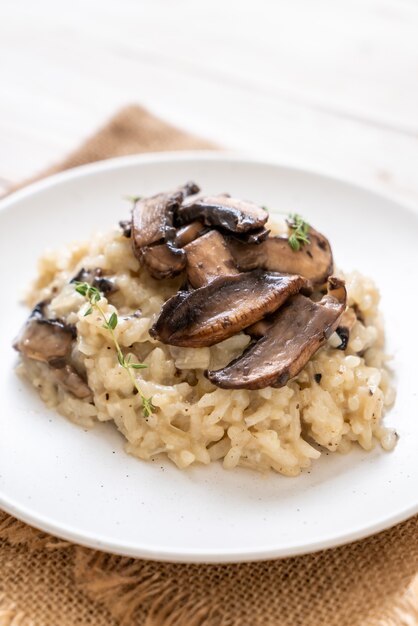 Risotto mit Champignons und Käse