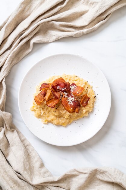 risotto con tocino crujiente