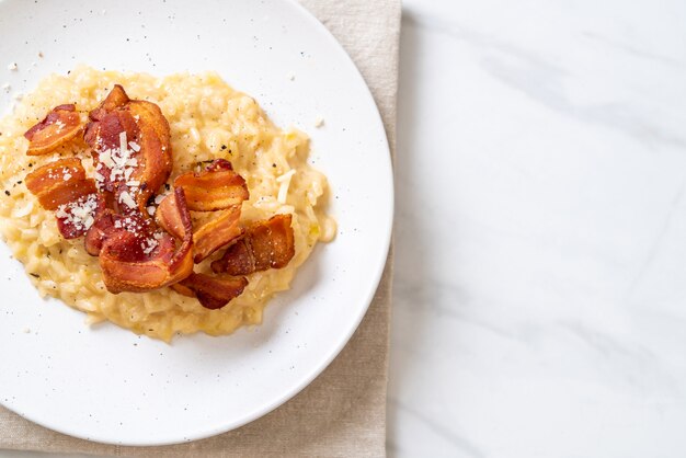 risotto con tocino crujiente