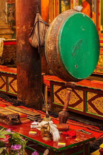 Ritualtrommel im Hemis-Kloster. Ladakh, Indien