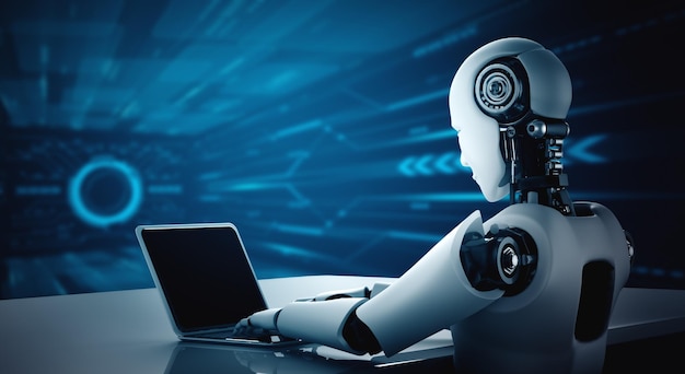 Robô humanóide usa laptop e senta à mesa no futuro escritório