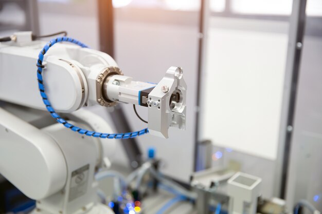 Roboterarm-CNC-Automatisierungshandhabungssystem für die industrielle Fertigung