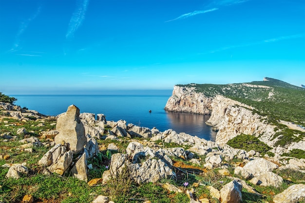 Rocas blancas en Capo Caccia Cerdeña