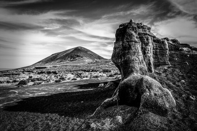 Rocas en cañón foto en blanco y negro
