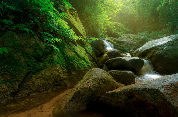 Rocas en cascada