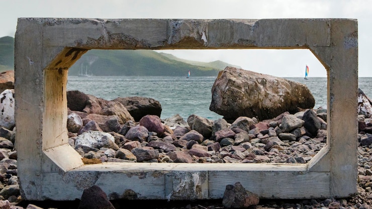 Foto las rocas en el mar