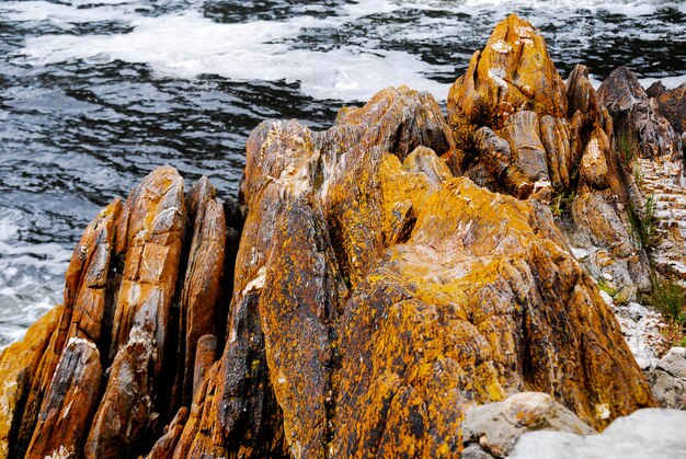 Rocas en el mar