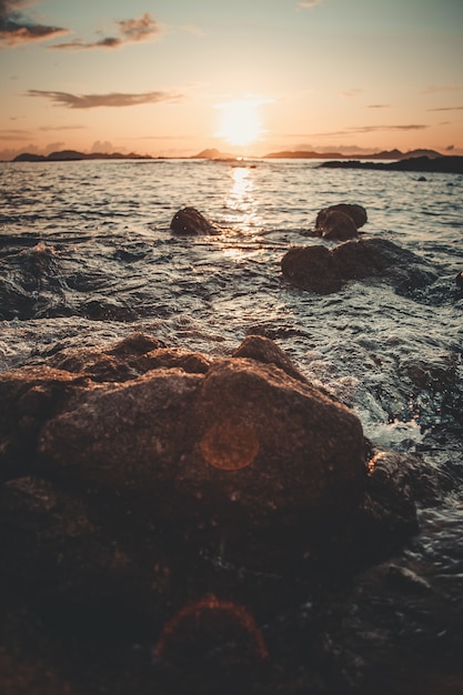 Rocas en otoño