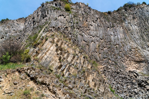 Rochas pitorescas da sinfonia de pedra perto de garni armênia