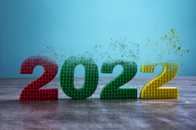 Foto se rocían números multicolores 2022. el final del año