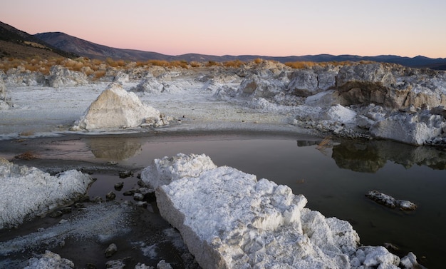 Rock Salt Tufa Formationen Sunset Mono Lake Kalifornien Natur im Freien