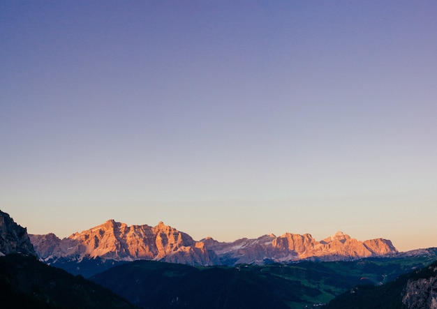 Rocky Mountains bei Sonnenuntergang. Dolomitenalpen Italien