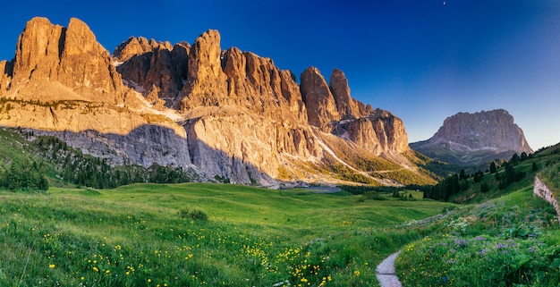 Rocky Mountains bei Sonnenuntergang