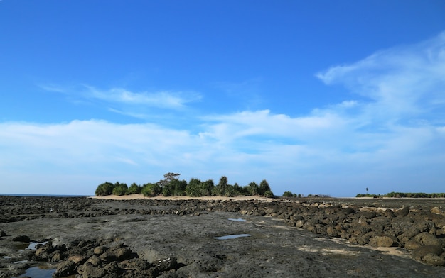 Rocky Saint Martins Island in Bangladesch