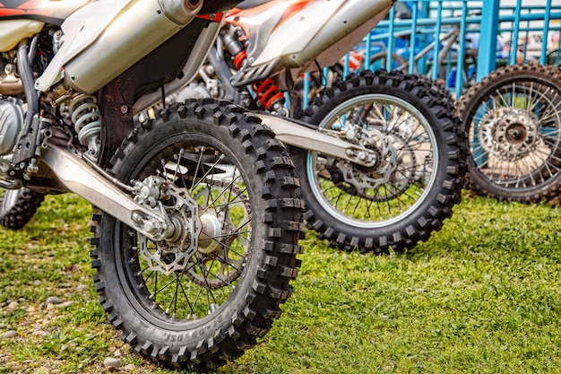 Foto roda da motocicleta close-up