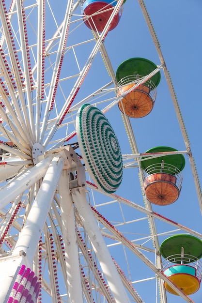 Foto roda gigante no parque de diversões ao ar livre tailândia