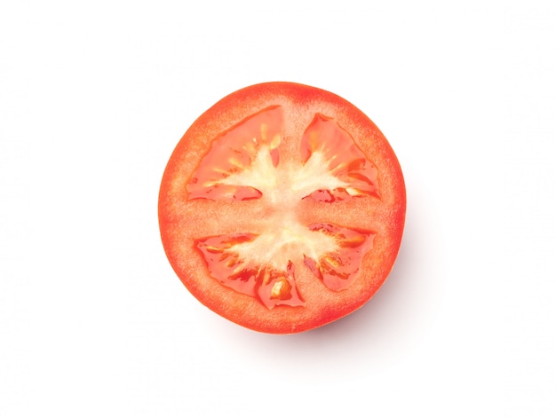 Rodaja de tomate aislado en blanco