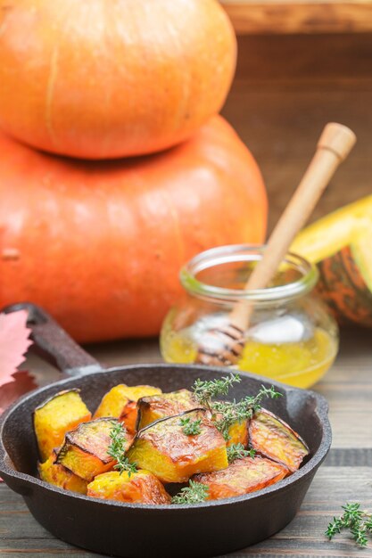 Foto rodajas de calabaza al horno