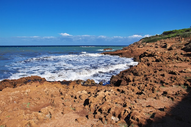 Römische Ruinen aus Stein und Sand in Algerien