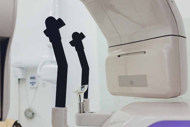 Röntgengerät in der Zahnklinik Selektiver Fokus