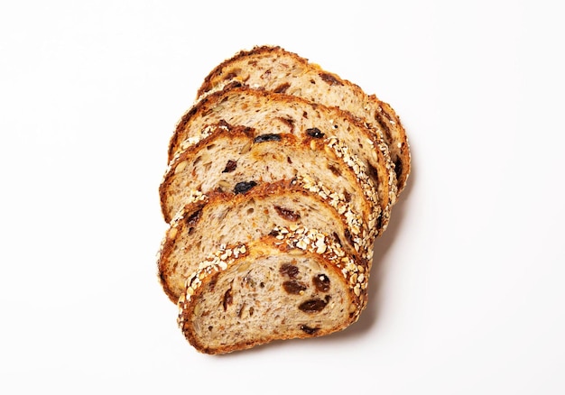 Roggenbrot mit Nüssen und Rosinen