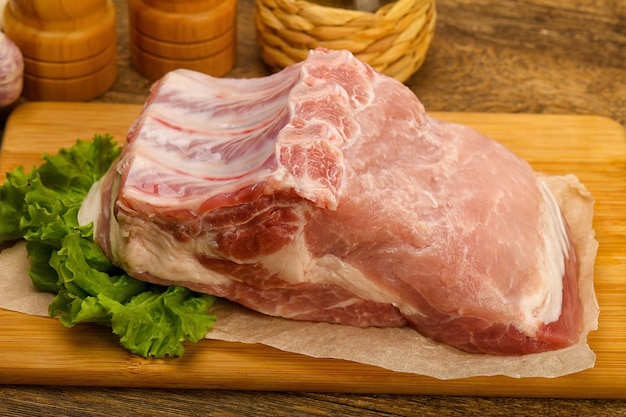 Rohes Schweinefleisch