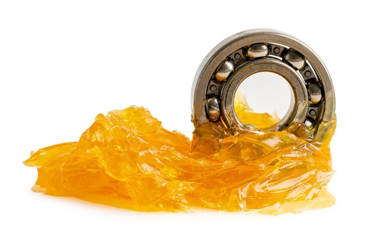 Foto rolamento de esferas inoxidável com lubrificação de graxa de lítio para maquinário automotivo e industrial isolado no fundo branco com traçado de recorte