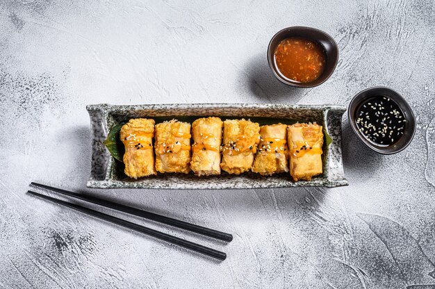 Rolinhos primavera de vegetais tradicionais chineses