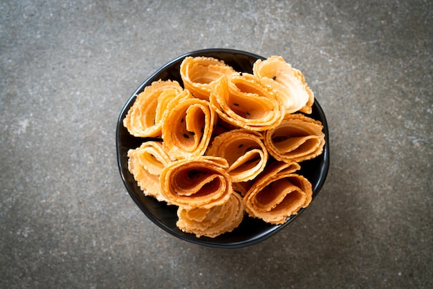 rollo de coco crujiente - snack asiático