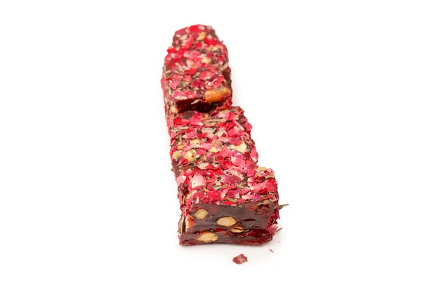 Rollo dulce con rosas y nueces dulces turcos